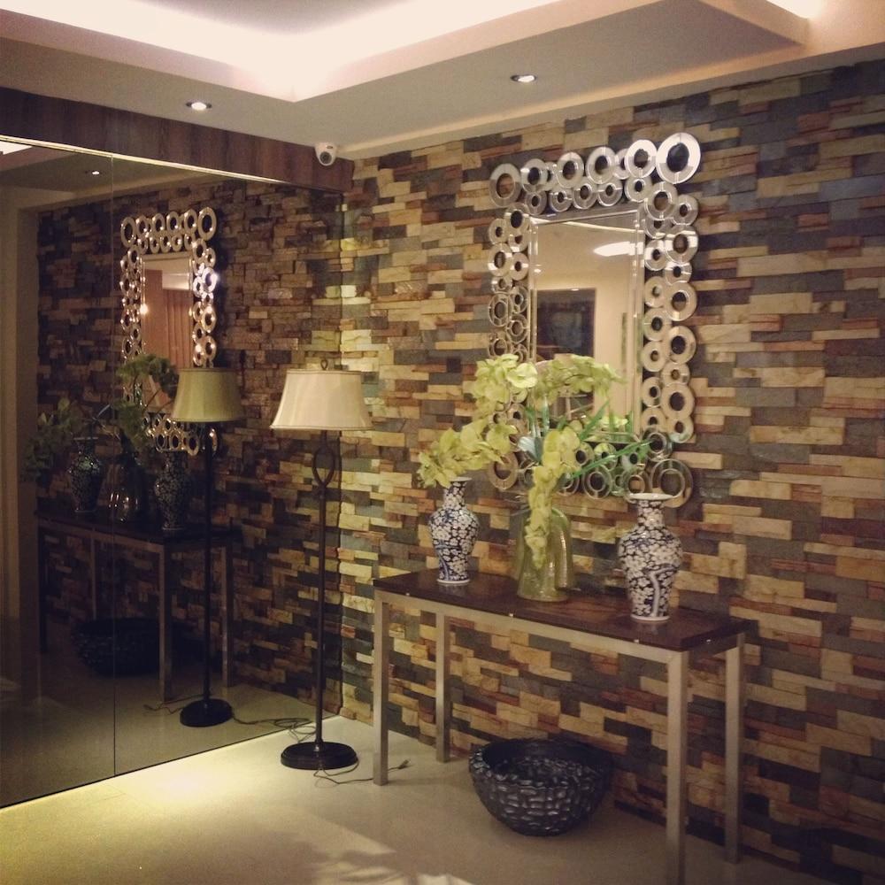 Ramayana Hotel Макасар Экстерьер фото