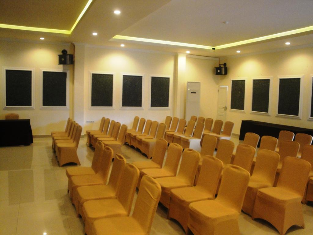 Ramayana Hotel Макасар Экстерьер фото
